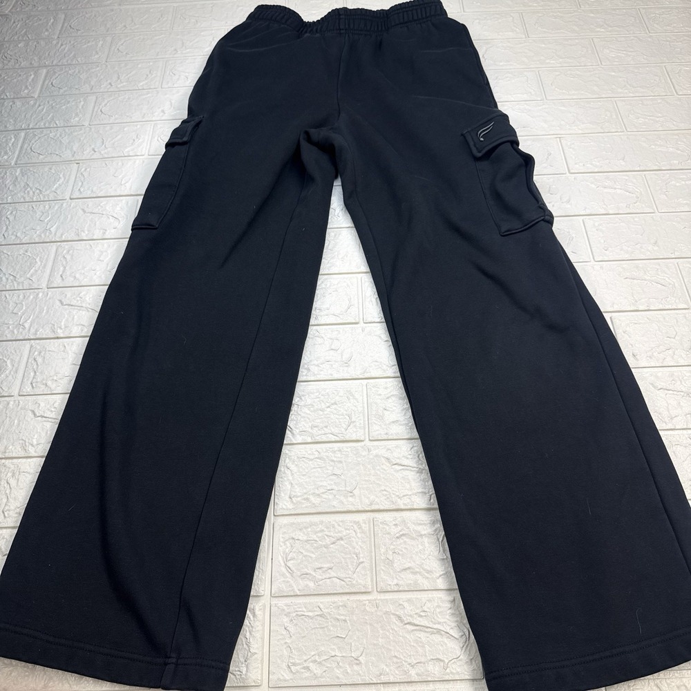 Fabletics Womens Large Cargo Sweatpants Black Fleece Lined Wide Leg Active Pants